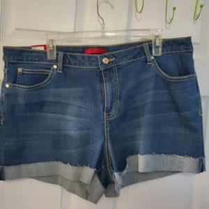 Jennifer lopez mid rise jean shorts 18